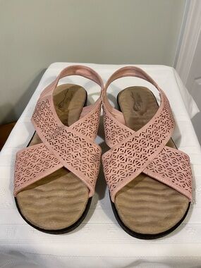 Easy Street "Claudia" Criss Cross Strap Sandal, Blush, Size 9.5M